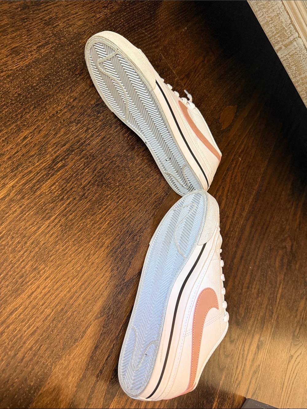 Nike Women’s White Sneakers with Peach Swoosh - Picture 4 of 5